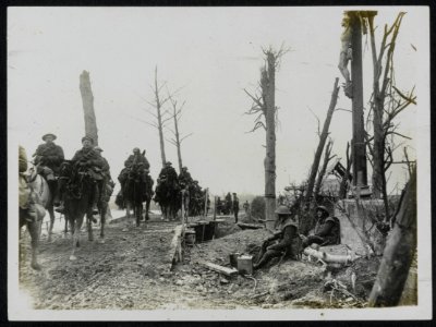 Cavalry crossing a temporary bridge, Bestanddeelnr 158-0257