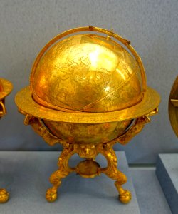 Celestial globe, Johannes Praetorius, Nuremberg, 1566, gilt brass - Germanisches Nationalmuseum - Nuremberg, Germany - DSC03772
