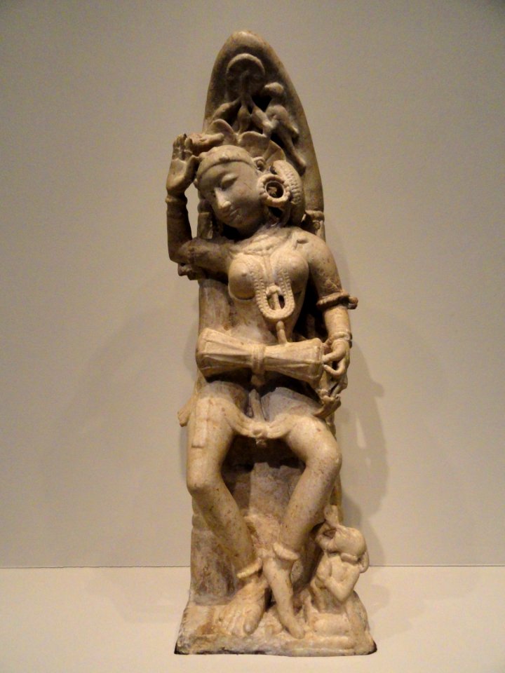 Celestial drummer, western India, 13th century, marble - Arthur M. Sackler Gallery - DSC05977