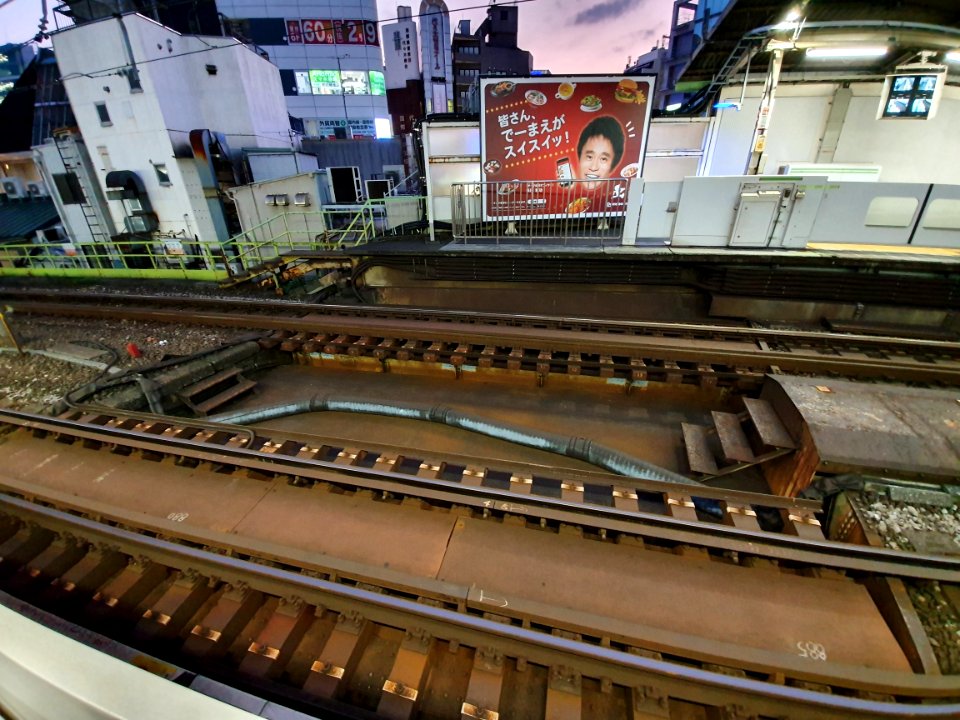 Cavity and large tube between tracks in Yoyogi station