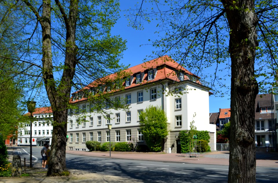 Celle, Schloßplatz 11-12