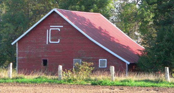 Cather farm (Mitchell Co KS) barn from NNW 1