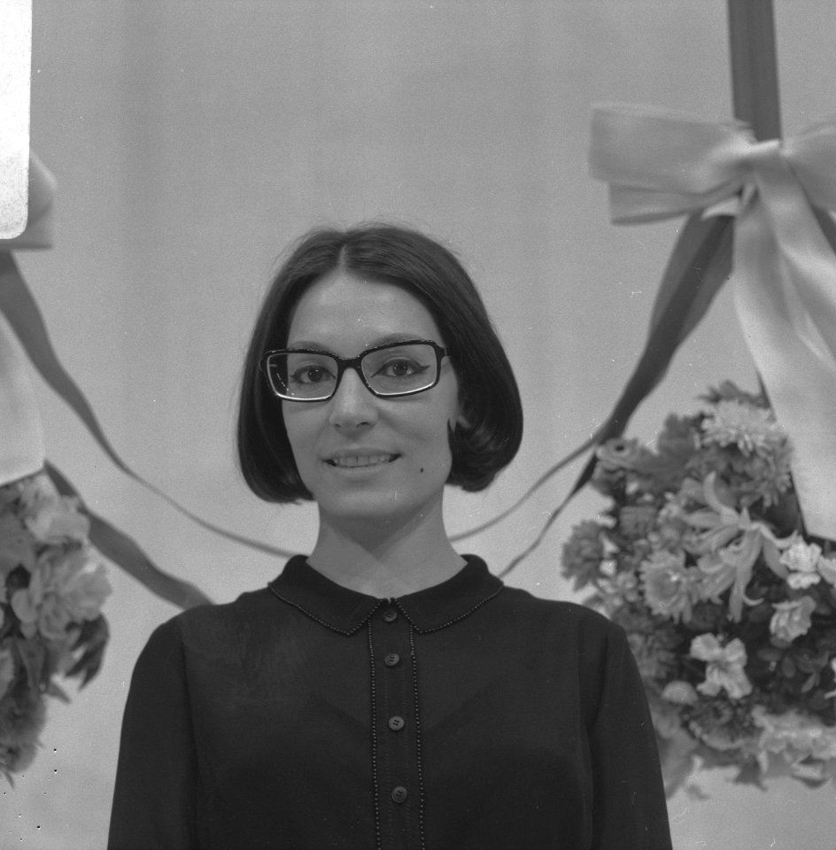 Caterina Valente show , opname Carre hier met Nana Mouskouri (kop), Bestanddeelnr 919-2226