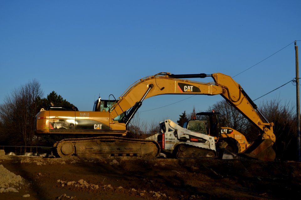 CaterpillarExcavator