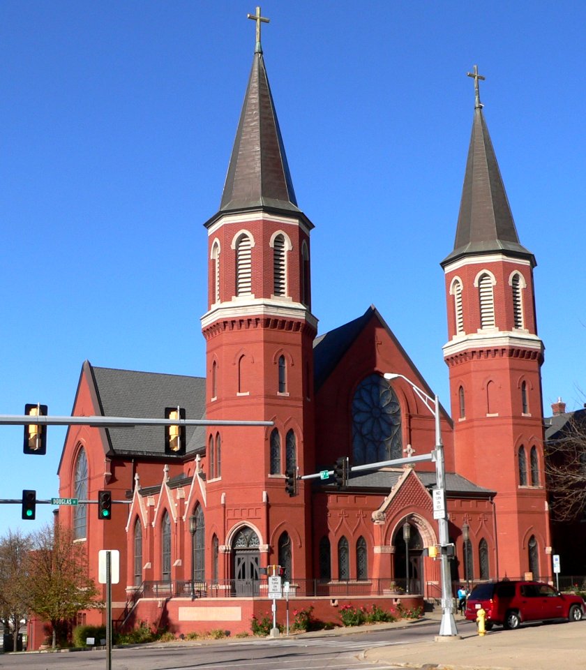 Cathedral of the Epiphany (Sioux City, Iowa) from SE 1