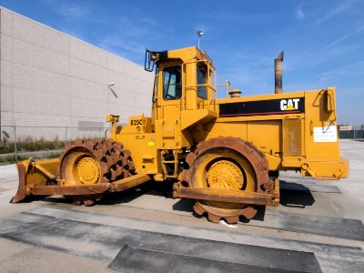 Caterpiller 825C p3