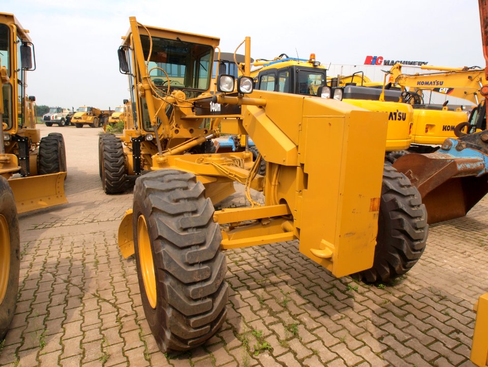 Caterpillar VHP185 140H p3
