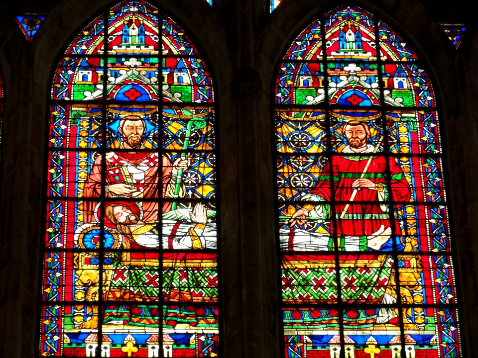 Cathédrale de Toul, vitrail de l'Invention des reliques de saint Étienne détail A