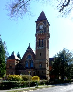 Caterham United Reformed Church, Harestone Hill, Caterham (April 2013) (3)