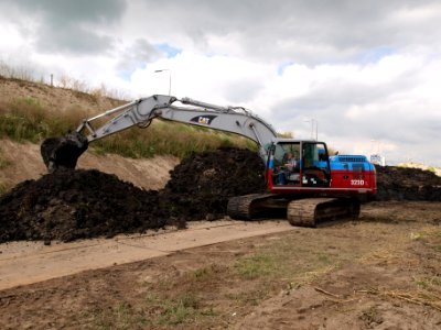 Caterpillar 323DL (owner Markus) p1