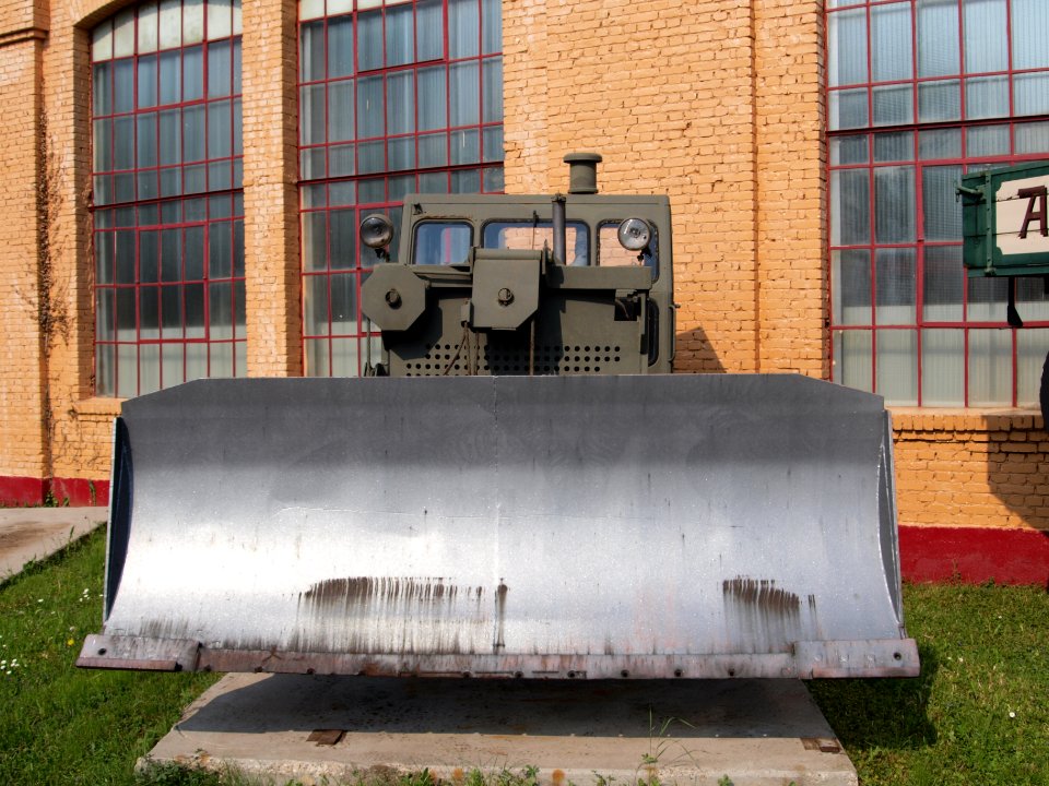 Caterpillar D7 Stalin p1