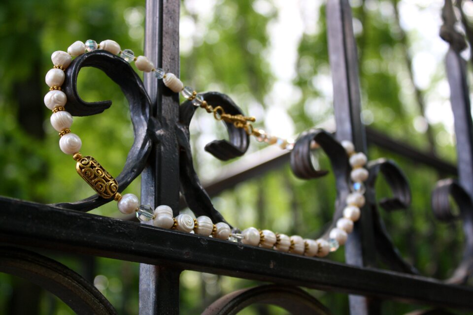 Pearl chaplet ornament