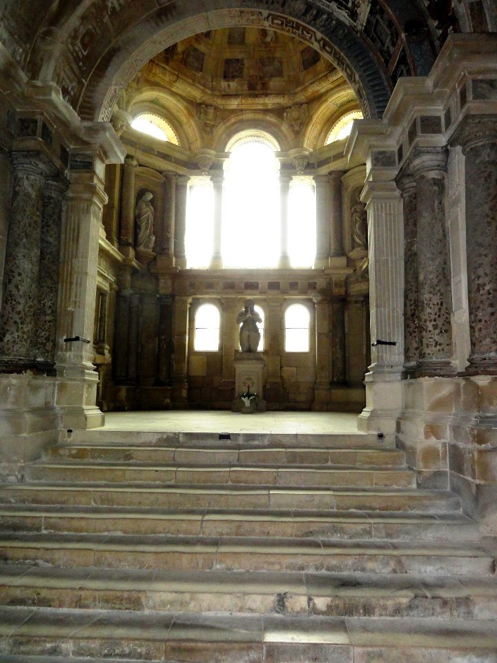 Cathédrale de Toul, Chapelle Jean-Forget, entrée