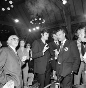 CDA-bijeenkomst in Tilburg, Mertens links, Van Rooyen midden, kamerlid De Koning, Bestanddeelnr 927-0903