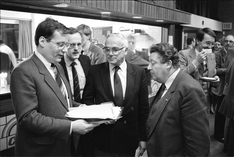 CDA-onderwijsconferentie in Oegstgeest, opdracht CDA, Bestanddeelnr 932-9086