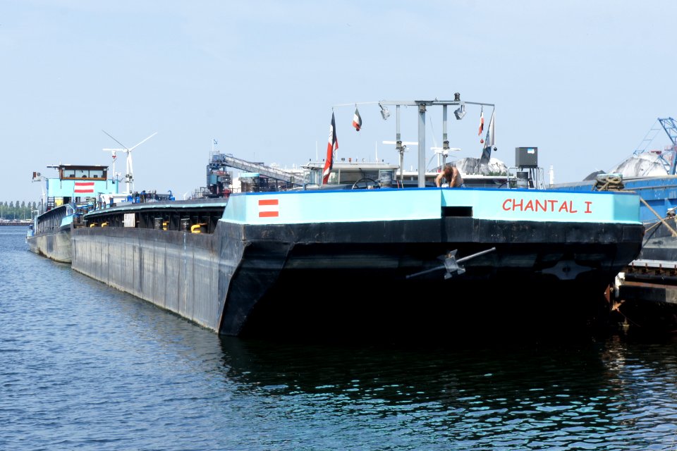 Chantal - ENI 04033780 & Chantal I - ENI 04033790, Sonthaven, Port of Amsterdam, pic2