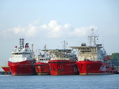 Water ship transportation