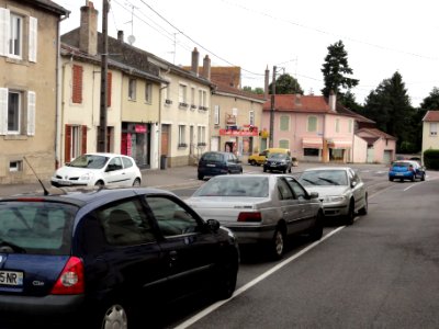 Chanteheux (M-et-M) rue principale, commerces