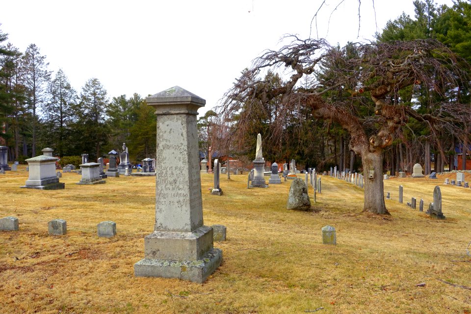 Chapel Cemetery - Phillips Academy Andover - Andover, Massachusetts - DSC05389