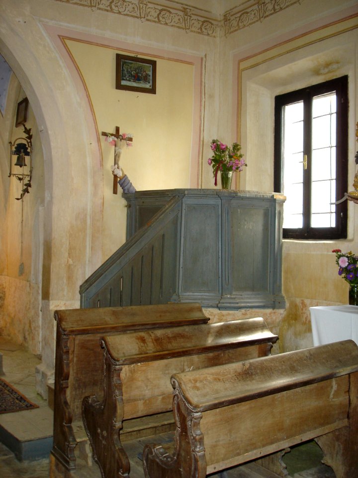 Chapel benches from Pišece Castle 03