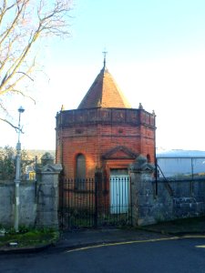 Chapel at Former Jewish Cemetery, Florence Place, Brighton (NHLE Code 1380504) (December 2013) (4)