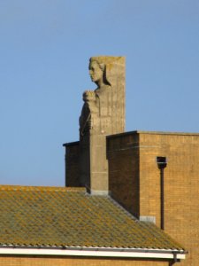 Chapel at Ian Fraser House (St Dunstan's), Greenways, Ovingdean (NHLE Code 1380547) (December 2016) (Carved Figure) (2)