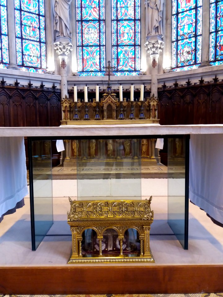 Chapelle des Chartreux - Autels et reliques