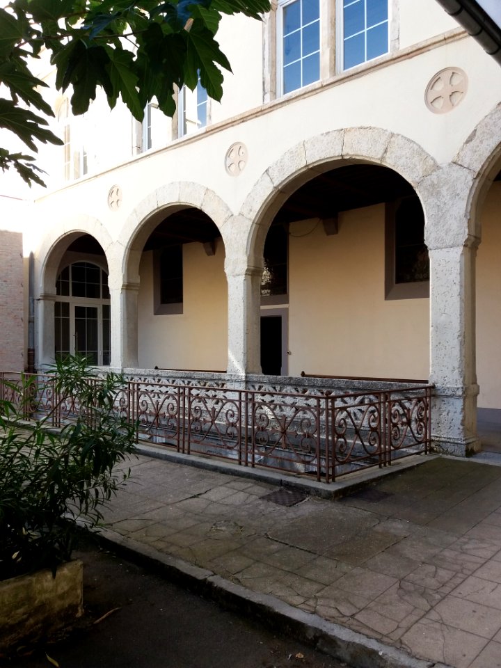 Chapelle des Sœurs de Saint Joseph de Lyon - Extérieur