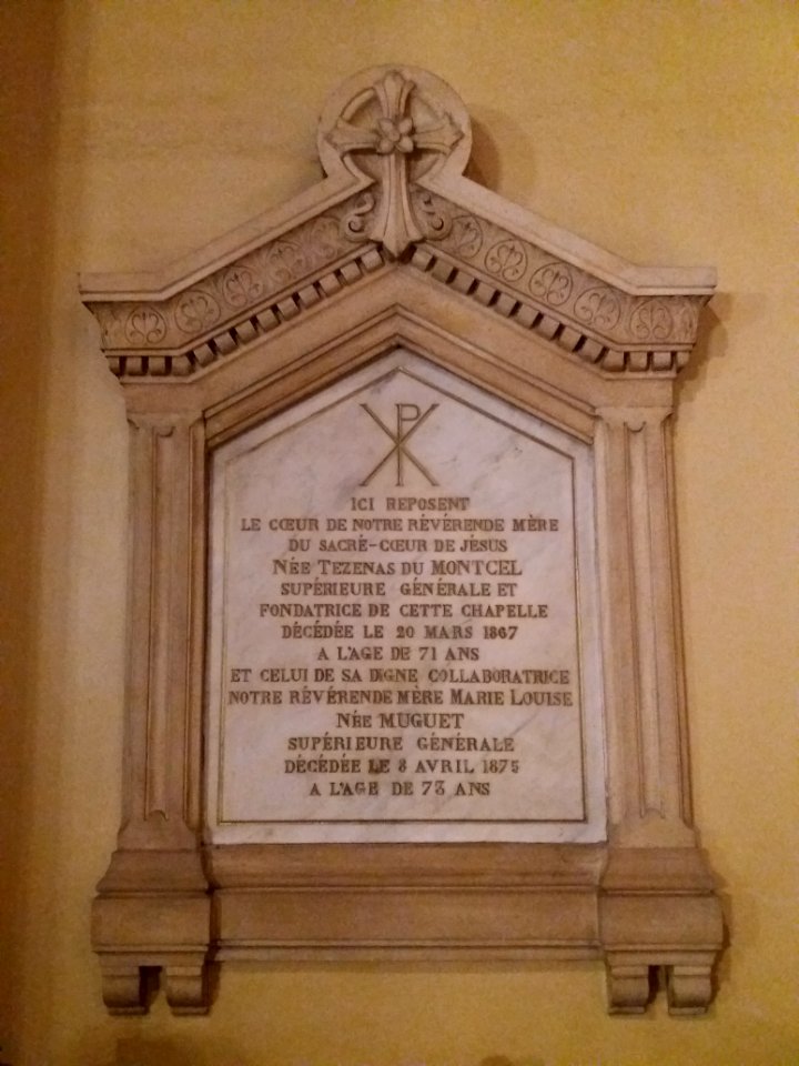 Chapelle des Sœurs de Saint Joseph de Lyon - Plaque aux mères Tezenas du Montcel et Marie Louise Muguet