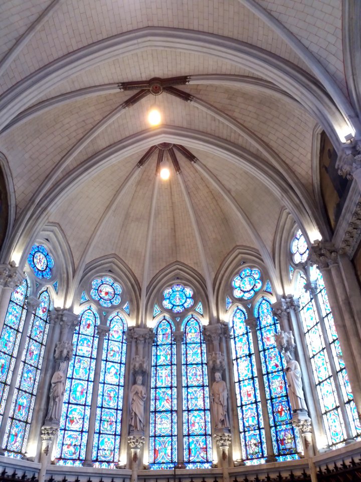 Chapelle des Chartreux - Vitraux du chœur