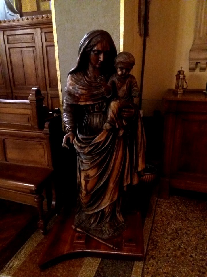 Chapelle des Sœurs de Saint Joseph de Lyon - Vierge à l'enfant