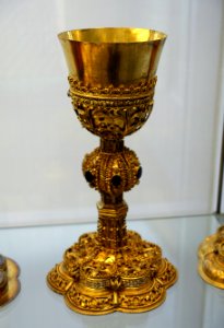 Chalice, Siebenburgen, 1500s, gilt and enameled silver - Germanisches Nationalmuseum - Nuremberg, Germany - DSC02687