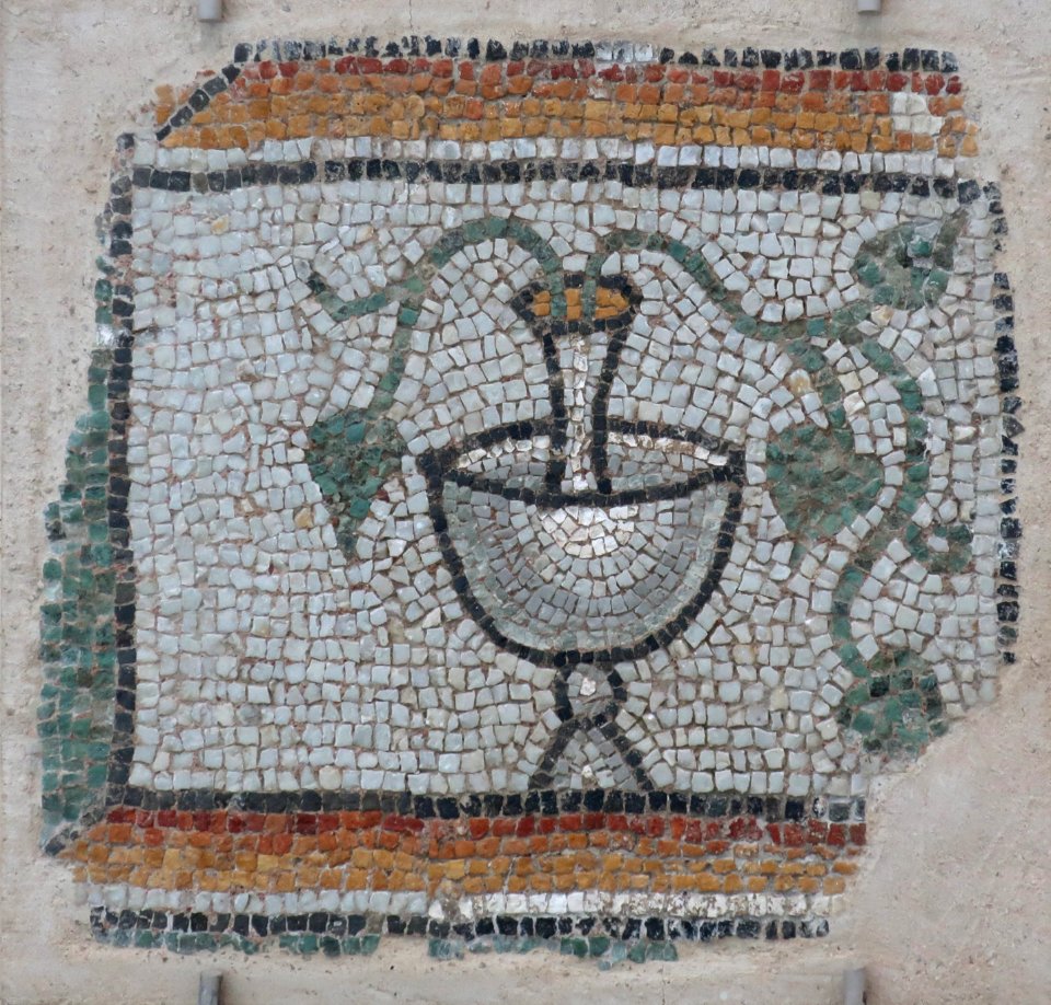 Chalice with Two Strands of Ivy, c. 400 CE, Roman Syria, mosaic, Kimbell Art Museum
