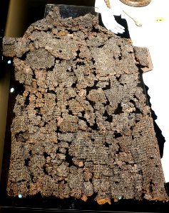 Chain mail tunic, 'Furstengrabes', Gammertingen, Kreis Sigmaringen, iron - Landesmuseum Württemberg - Stuttgart, Germany - DSC02905