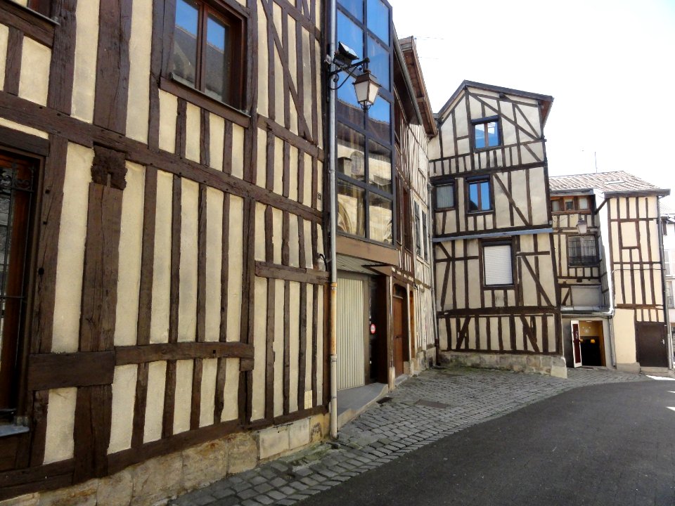 Châlons-en-Champagne (Marne) timber framed buildings