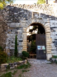 Château d'Alba-la-Romaine - Porte d'entrée 2