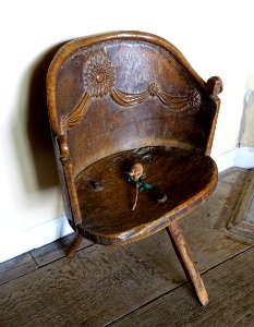 Chair - Anteroom, Haddon Hall - Bakewell, Derbyshire, England - DSC02705