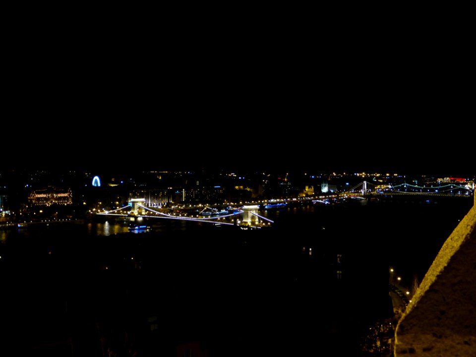 Chain Bridge at night