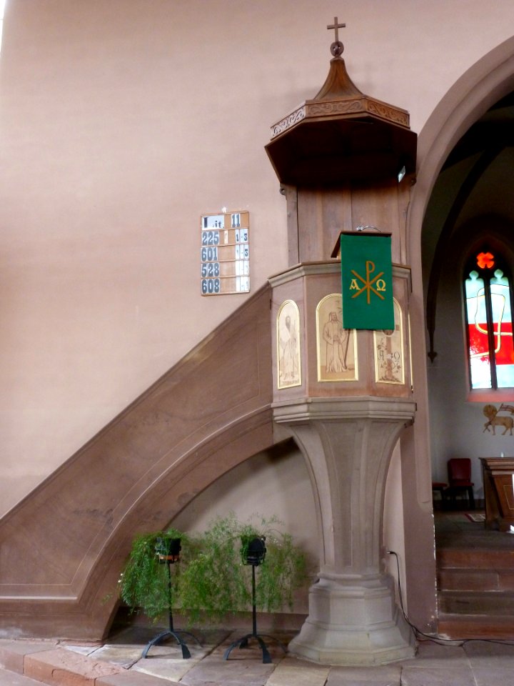 Chaire de l'église Saint-Michel d'Ernolsheim-lès-Saverne 1