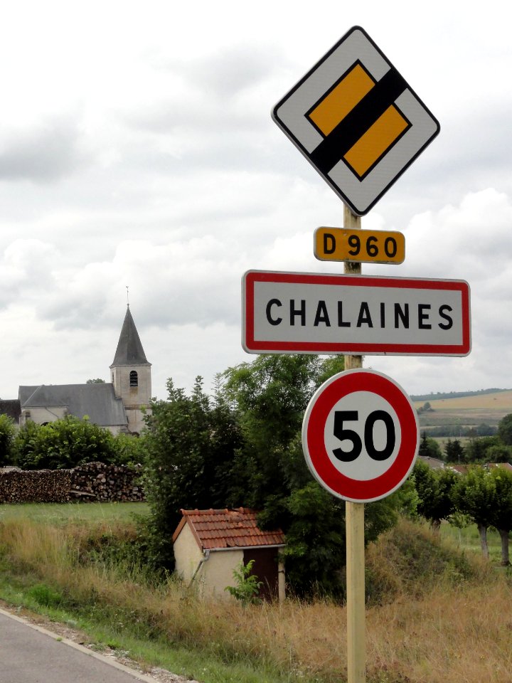 Chalaines (Meuse) city limit sign