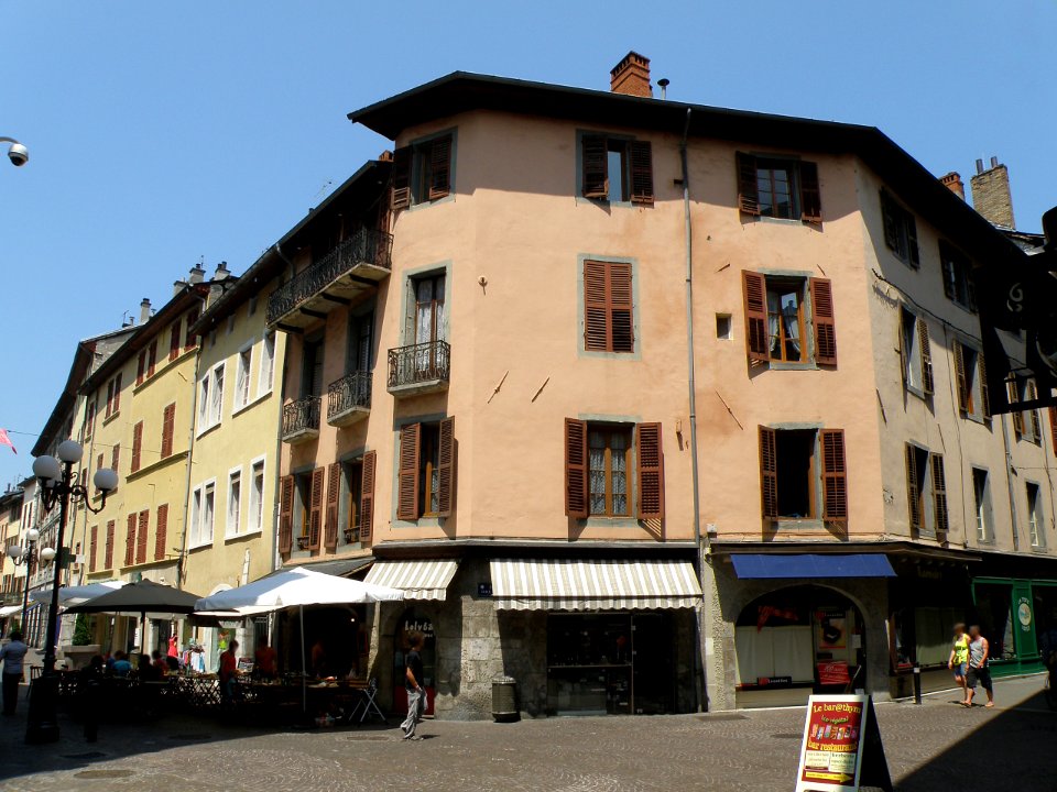 Chambéry Rue Croix d'or 1