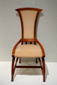 Chair from the director's room of the Revue Blanche, by Henry van de Velde, 1899, walnut, cotton - Hessisches Landesmuseum Darmstadt - Darmstadt, Germany - DSC00691