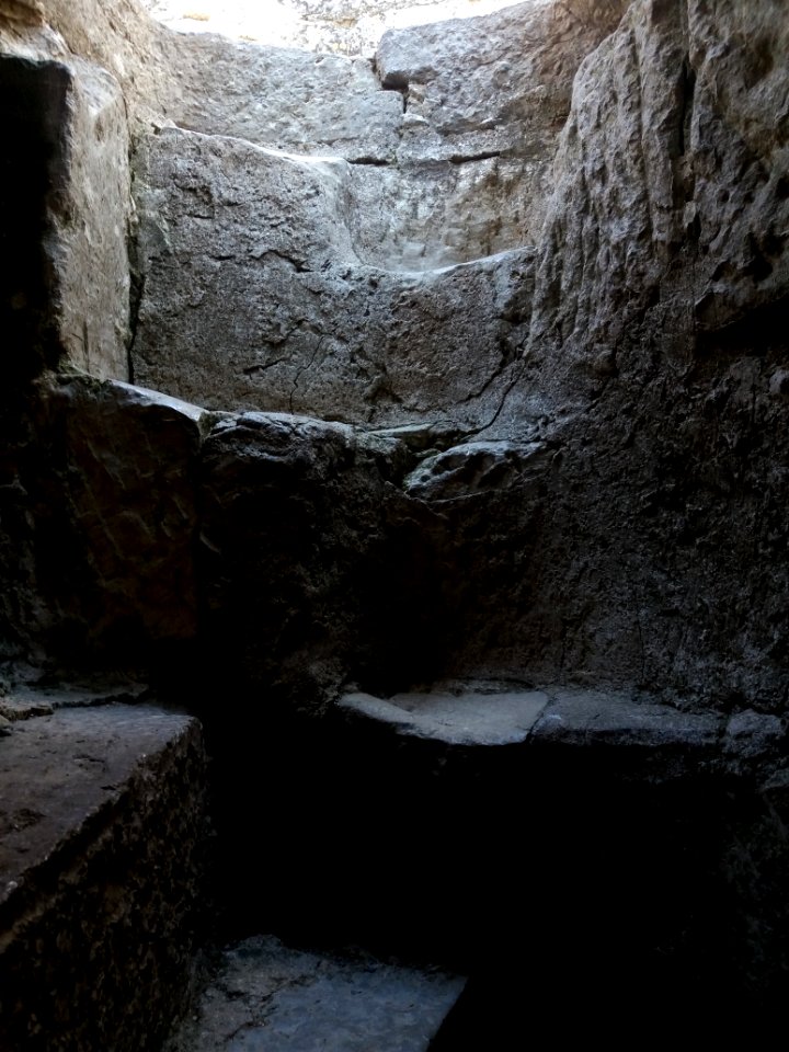 Chapias - Tour de la Vierge - Escalier à l'arrivée à la plateforme