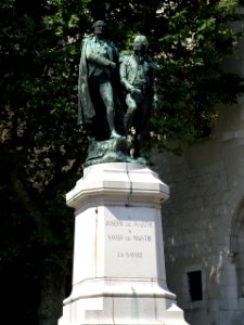Chambéry Place du Château2
