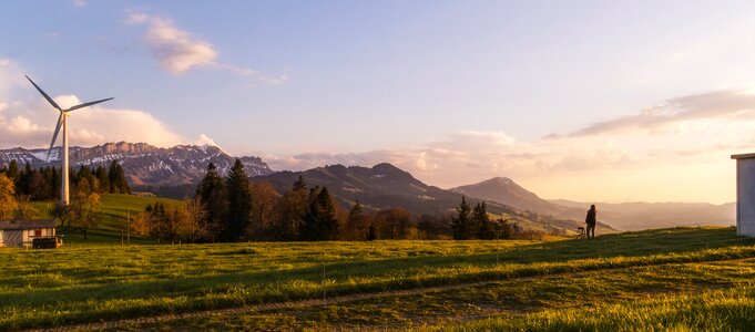 Human windräder abendstimmung photo