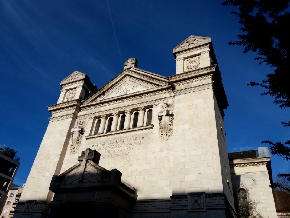 Chapelle Sainte-Croix de Lyon - Haut de la façade