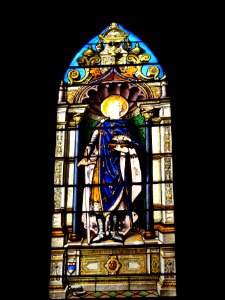 Chailles (Loir-et-Cher) église, vitrail 4