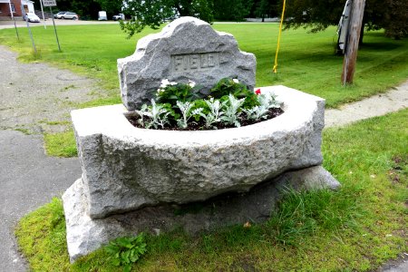Charles Kellogg Field memorial - Newfane, Vermont - DSC08441