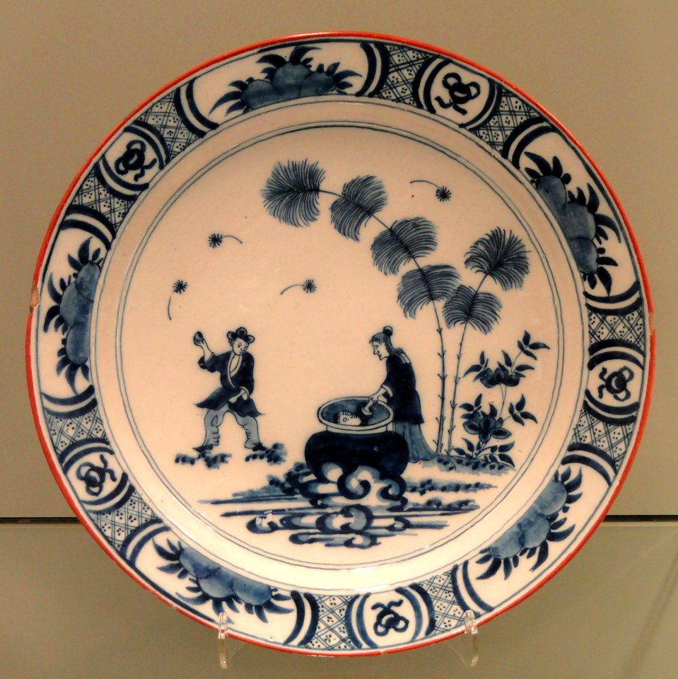 Charger with Shiba Onko Design, c. 1730, Delft, tin-glazed earthenware with inglaze cobalt - Gardiner Museum, Toronto - DSC00572