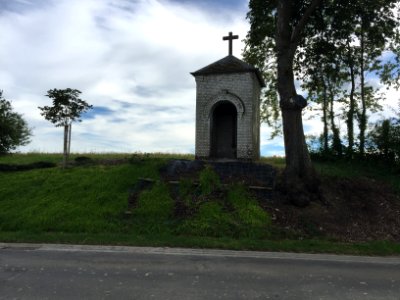 Chapelle-Calvaire de la Rouge Croix à Nalinnes-Centre rue du Hameau 02